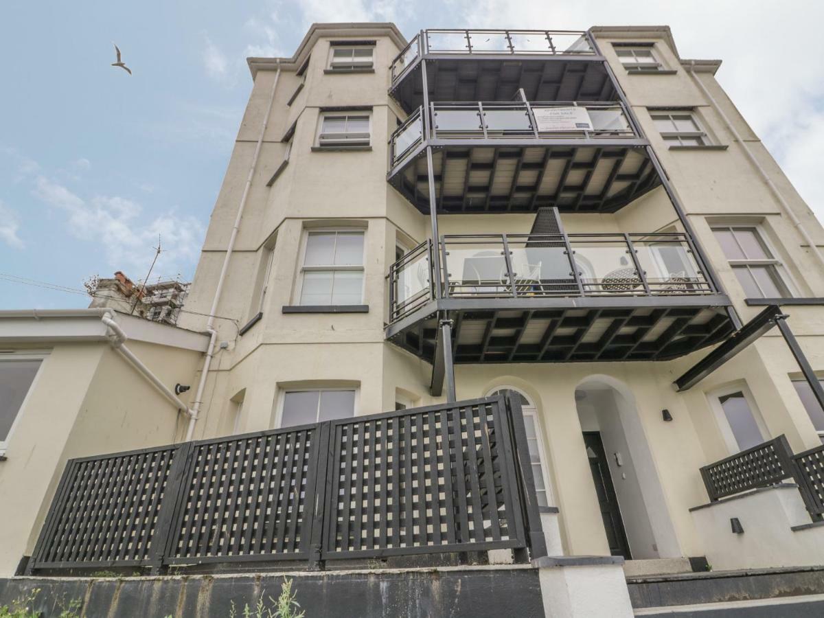 Harbour View Apartment Looe Bagian luar foto